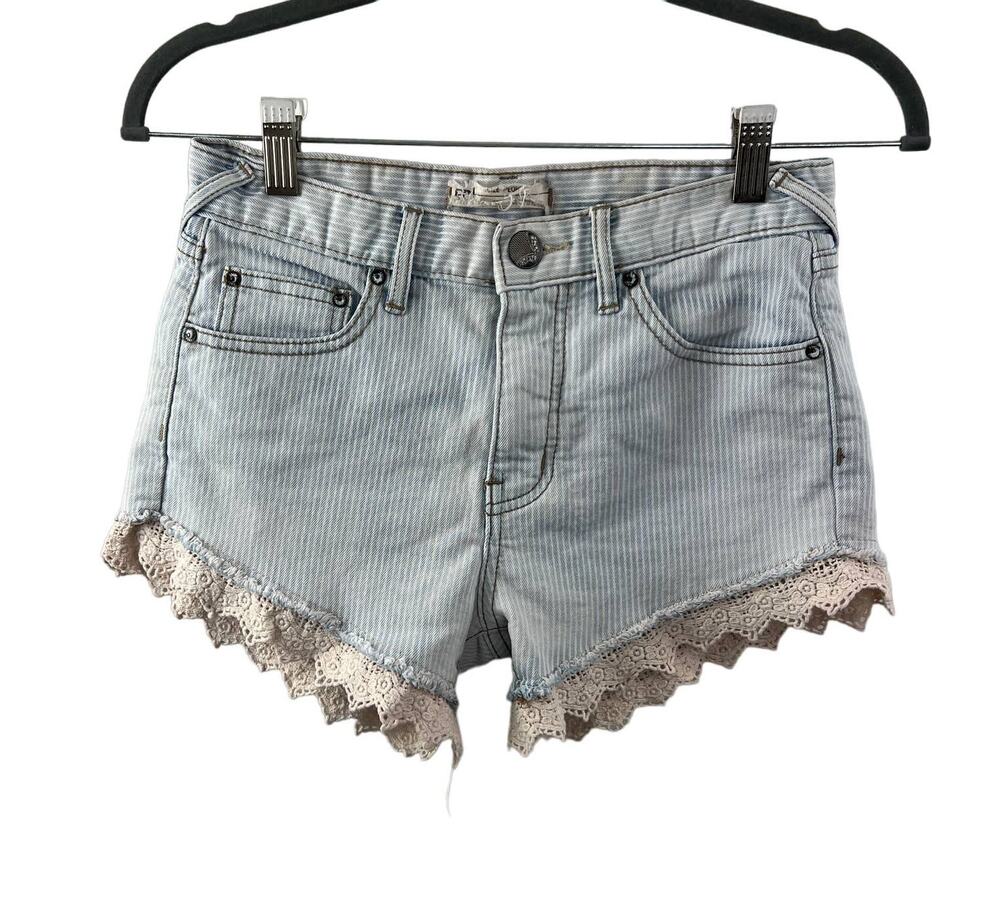 FREE PEOPLE Stripe Lace Trim Denim Shorts Blue White Mid-Rise Crochet 24